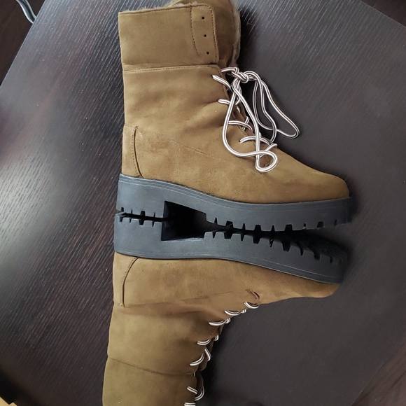 Rouge high cut boots - Picture 2 of 11